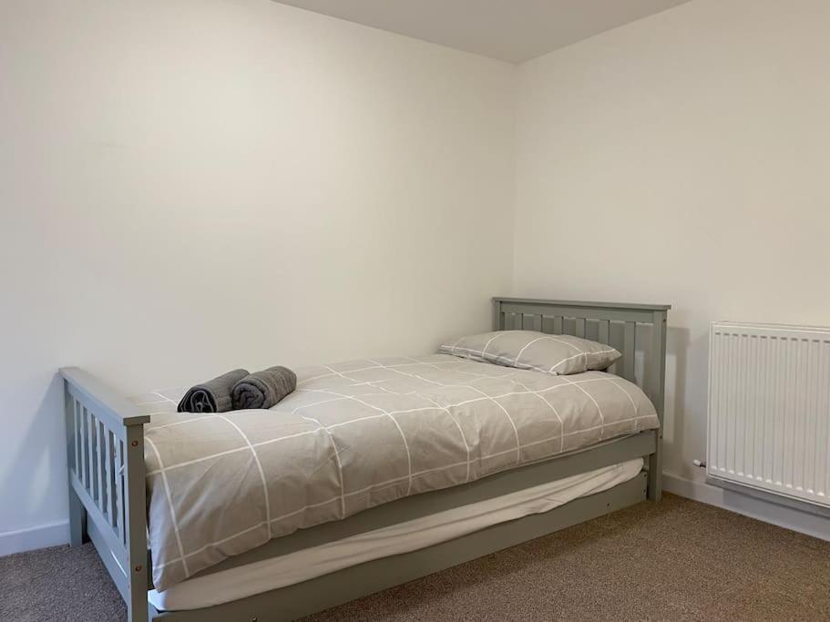 Modern 2 Bedroom Cottage Near Bike Park Wales. 머티르티드필 외부 사진